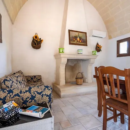 Trullo Giovanni Villa San Michele Salentino